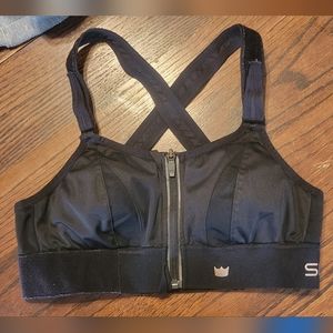 SHEFIT Ultimate Sports Bra- Black